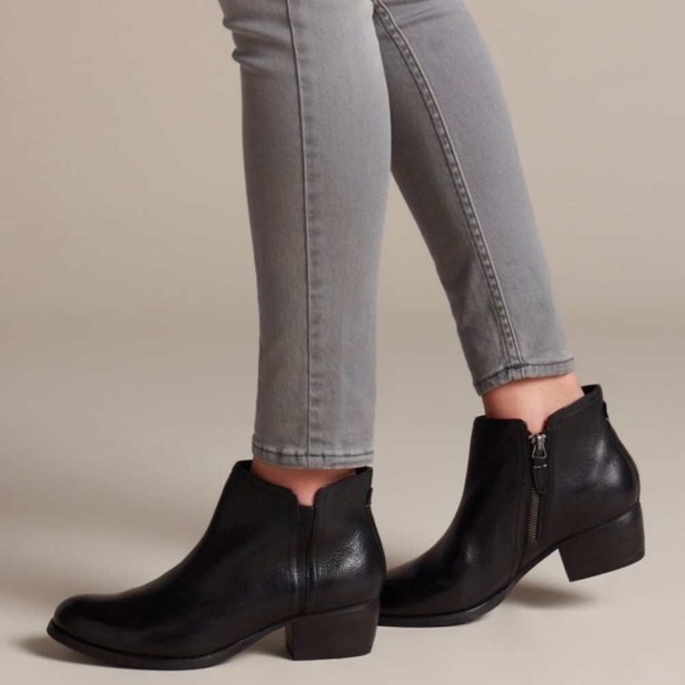 Clarks Maypearl Ramie Black Leather Boots